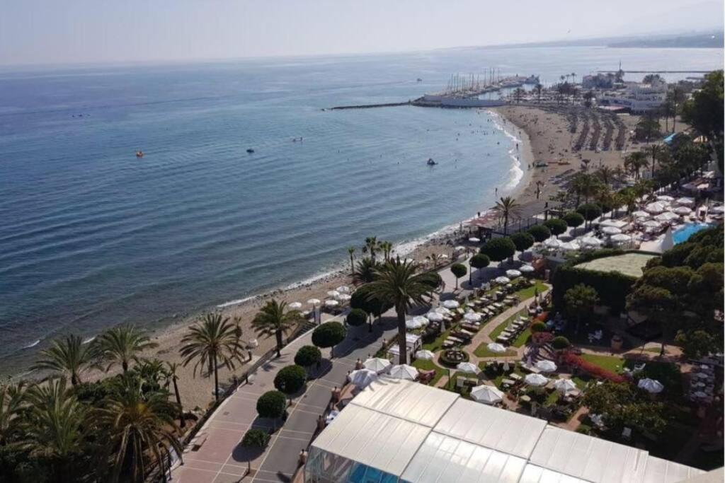 Marbella Beach & Center Екстериор снимка