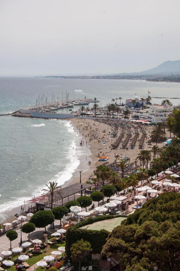 Marbella Beach & Center Екстериор снимка