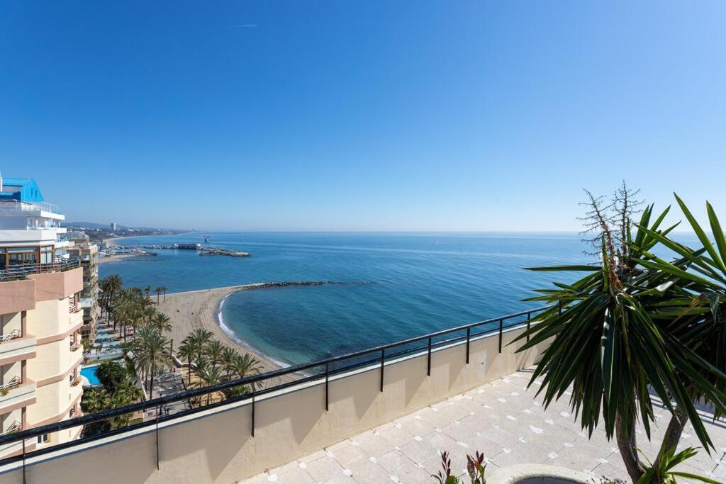 Marbella Beach & Center Екстериор снимка