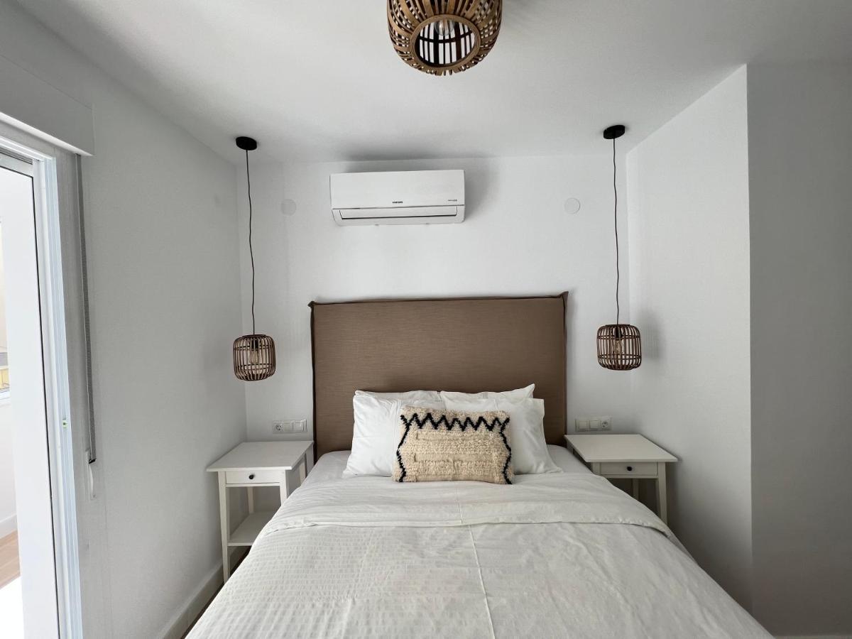 Marbella Beach & Center Екстериор снимка