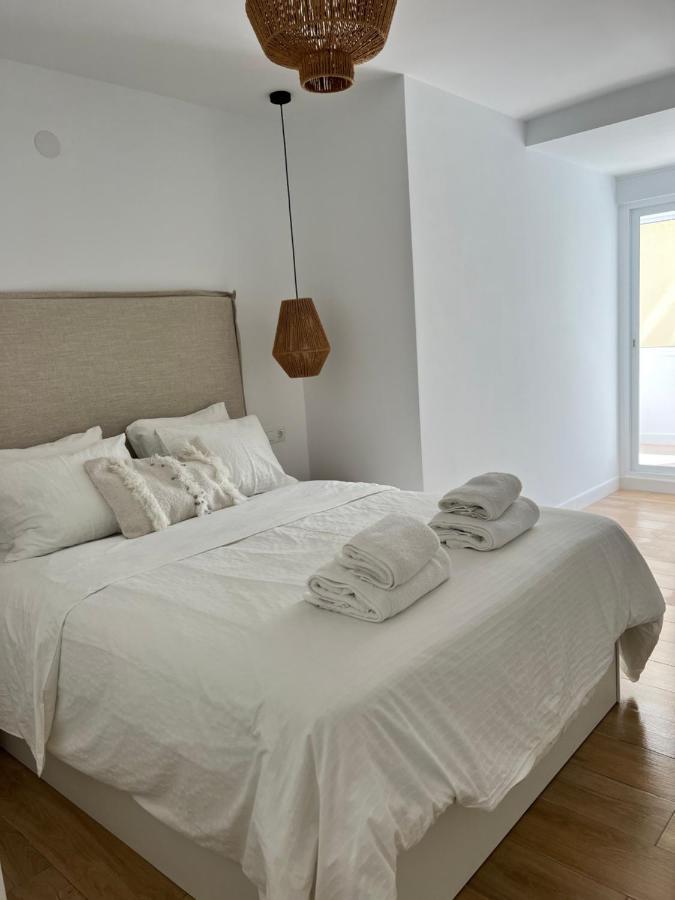 Marbella Beach & Center Екстериор снимка